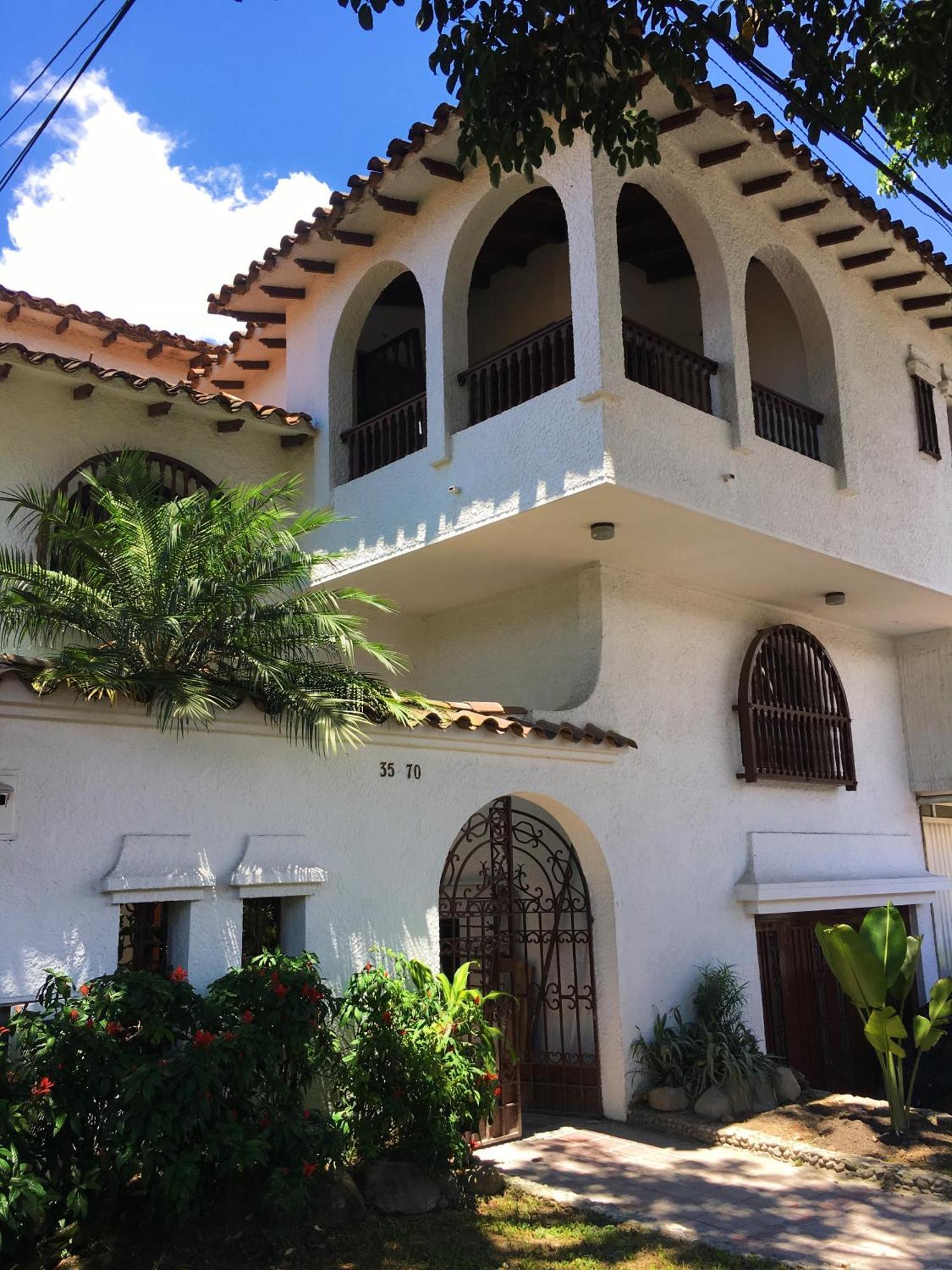 Oasis En El Corazon De Medellin, Laureles Apartment Exterior photo
